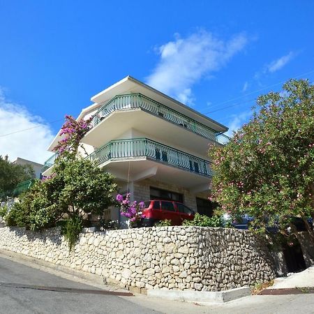 Apartments By The Sea Suhi Potok, Omis - 14555 Jesenice  Zewnętrze zdjęcie