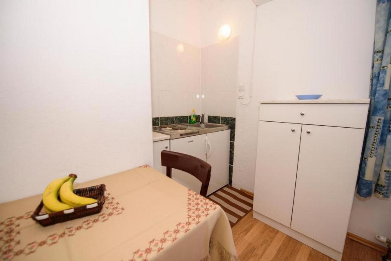 Apartments By The Sea Suhi Potok, Omis - 14555 Jesenice  Zewnętrze zdjęcie